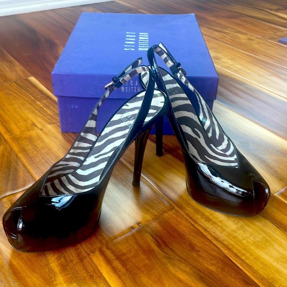 Almost new Stuart Weitzman black patent heels (6.5)